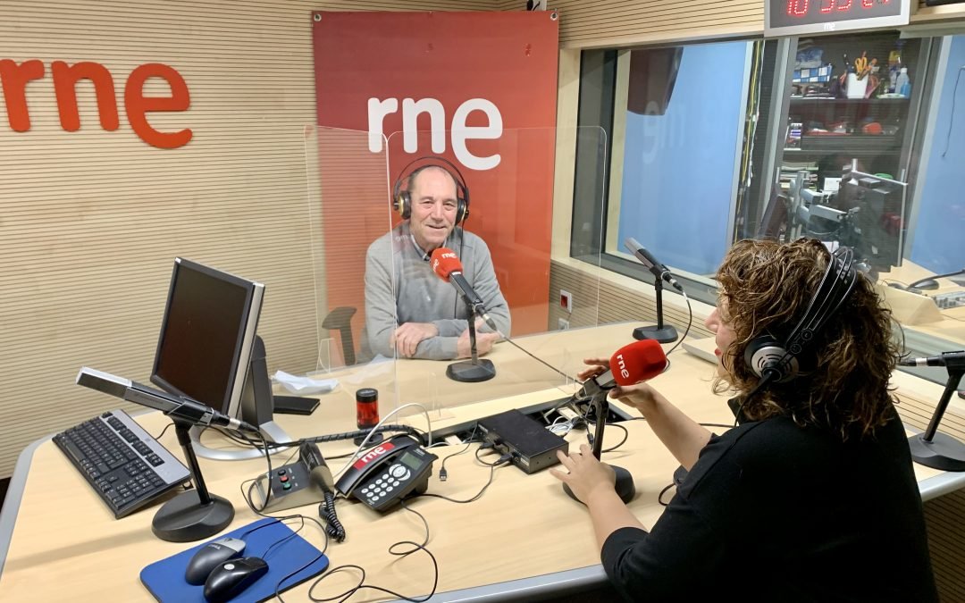 Entrevista de radio en RTVE, ‘La Taula Voraç’ de Manuel Julbe